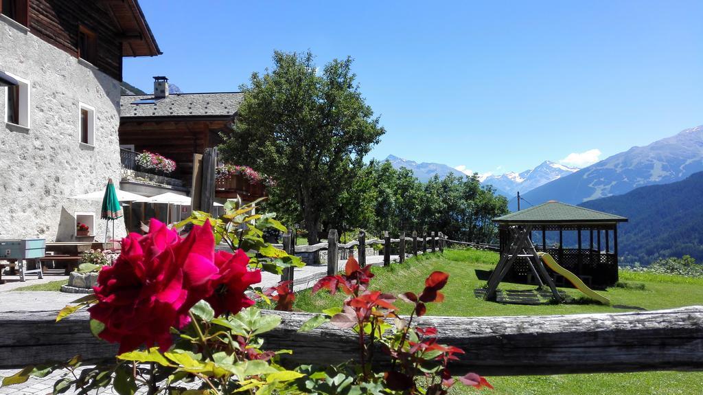 Agriturismo Raethia Isolaccia Luaran gambar